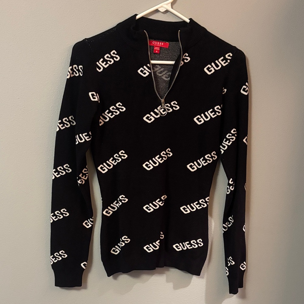 Guess Black and White Logo sweater / Knit Top